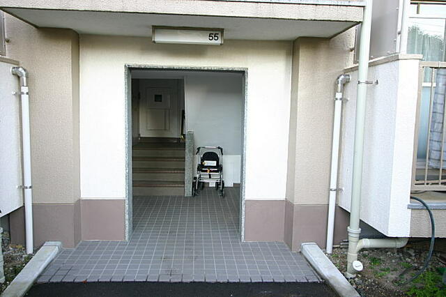 エントランス　★お問い合わせは044-299-8985★