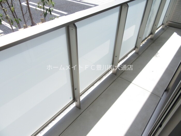 バルコニー　同型別部屋写真