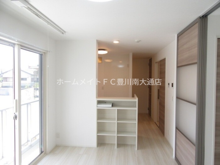 居室・リビング　同型別部屋写真
