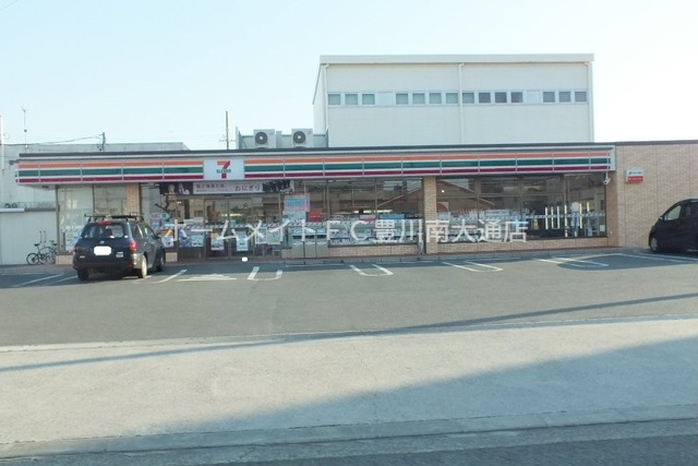 コンビニ　セブンイレブン豊橋往完町店（コンビニ）まで495m
