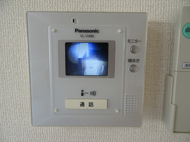 セキュリティ　モニター付きインターホン