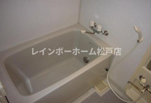 バス・シャワールーム　きれいなお風呂です