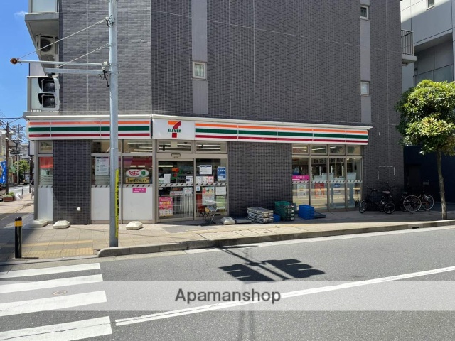 コンビニ　セブン－イレブン市川駅南口店（コンビニ）まで672m