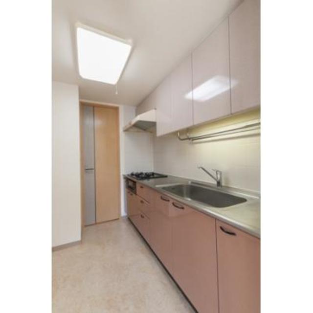 キッチン　※写真は同タイプ住戸です。