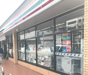 コンビニ　セブンイレブン 大阪西三国３丁目店（コンビニ）まで115m