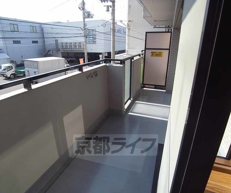 バルコニー　とても広いです。