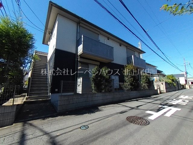 建物外観　バイカラーのかわいい外観