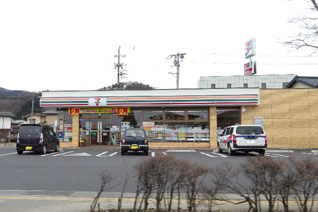 コンビニ　セブンイレブン 須坂新町店（コンビニ）まで579m
