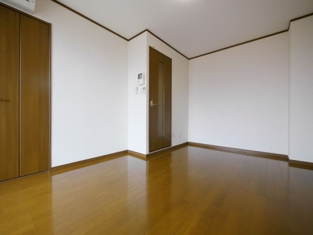 アンプルール フェール Sereinの居間写真