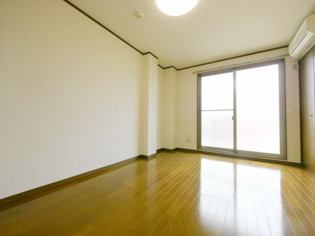 アンプルール フェール Sereinの内装写真