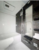 バス・シャワールーム　※写真は同じマンションの違う部屋のものになります。