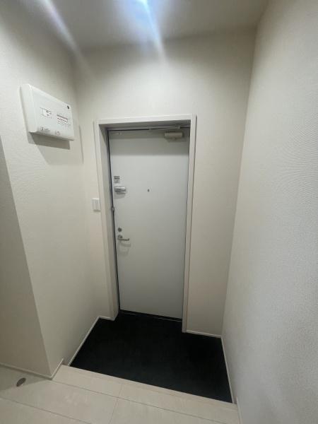 イノベーション鳳の玄関写真