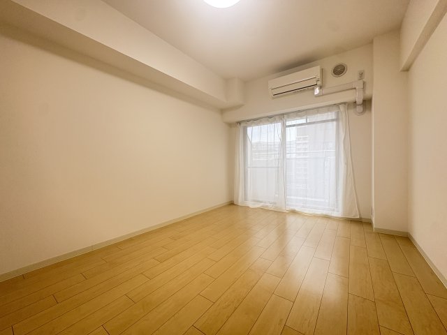 元町アーバンライフの居間写真