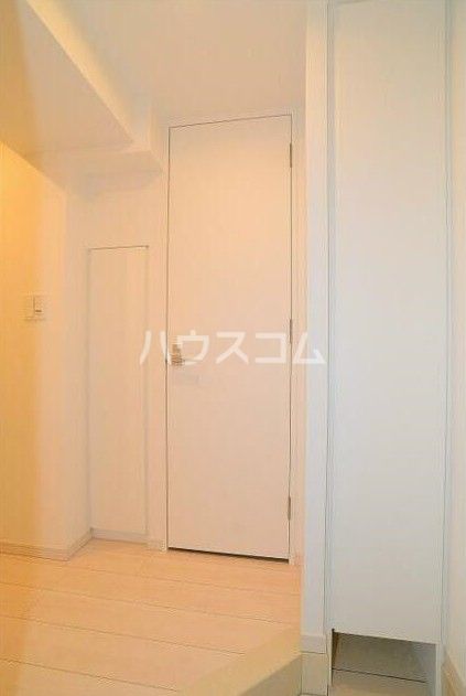 ステージグランデ用賀アジールコートの玄関写真