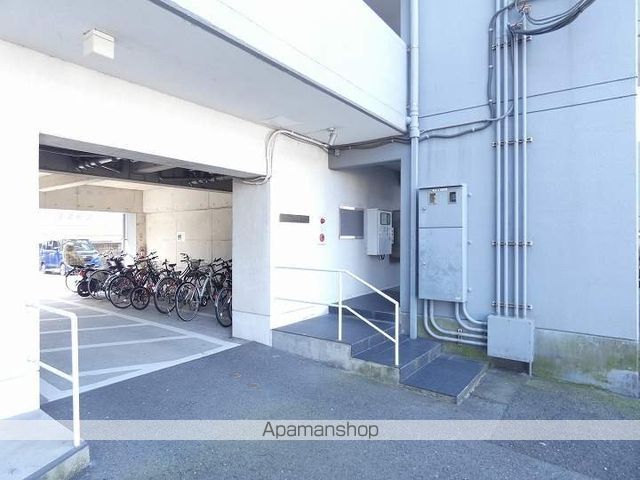 鹿児島市電谷山線 南鹿児島駅前駅 徒歩8分 8階建 築38年の外観写真
