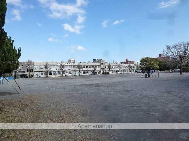鹿児島市電谷山線 南鹿児島駅前駅 徒歩8分 8階建 築38年の周辺写真