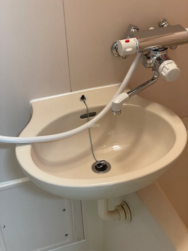 洗面設備　※同タイプの他のお部屋です