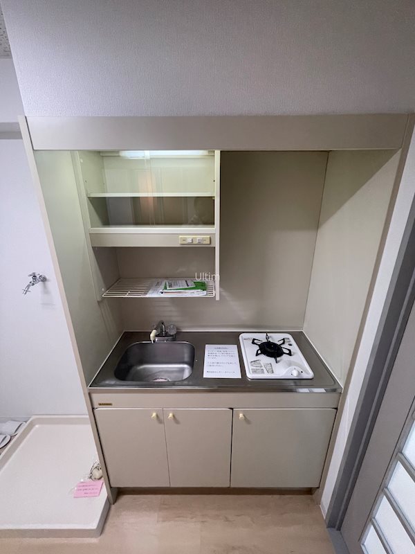 キッチン　※同タイプの他のお部屋です