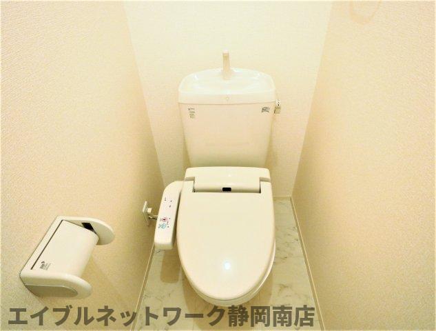 【焼津市小柳津のアパートのトイレ】