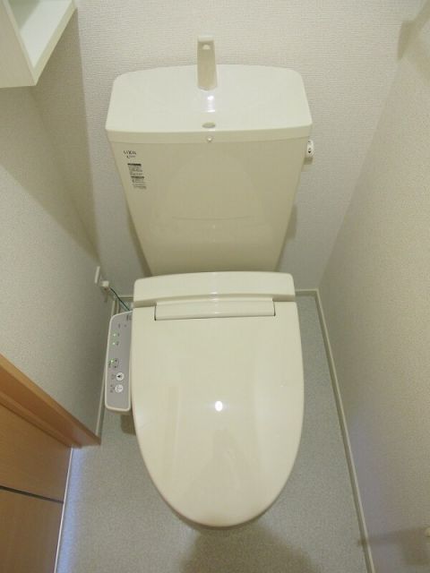 【メゾン・サンブライトIIのトイレ】