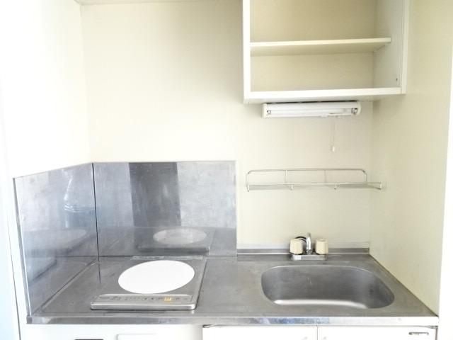 キッチン　IHクッキングヒーター付き