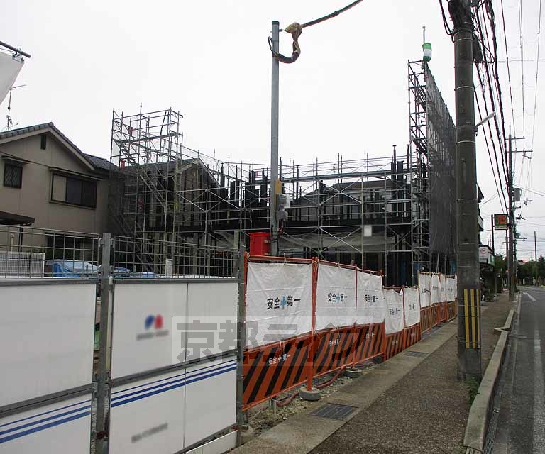 【宇治市伊勢田町のマンションの建物外観】