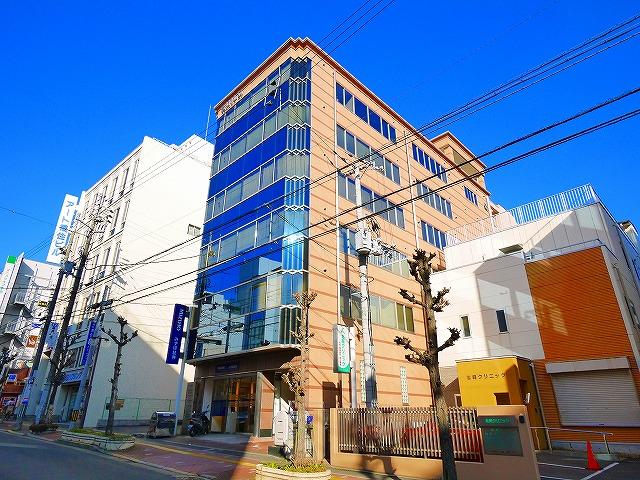 【奈良市林小路町のマンションの建物外観】