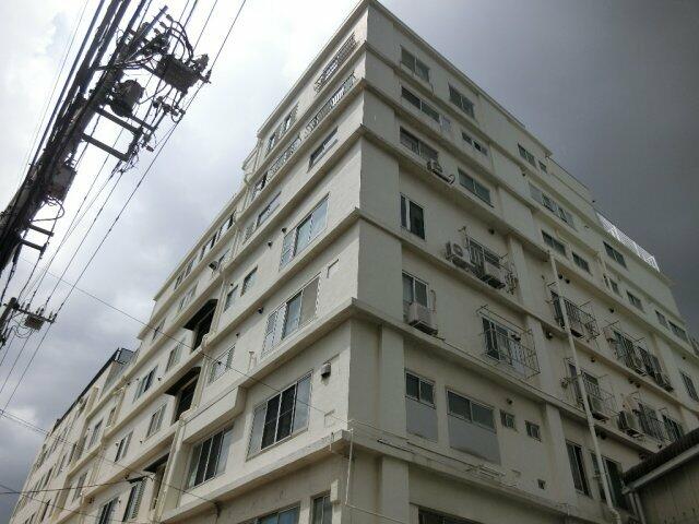 江戸川区中央のマンションの建物外観