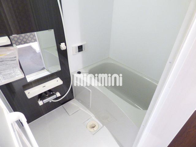 バス・シャワールーム　人気の追い焚き完備です