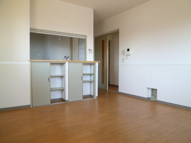 居室・リビング　小型犬飼育に配慮があるお部屋