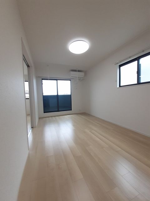 ザ・グレイス_内装_0