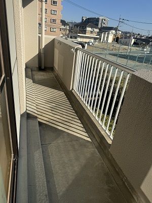 バルコニー　陽当たり良好なバルコニーです??