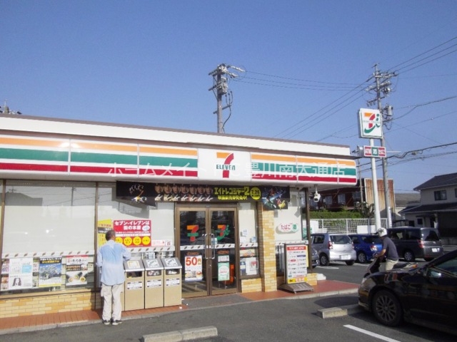 コンビニ　セブンイレブン豊川三蔵子町店（コンビニ）まで438m