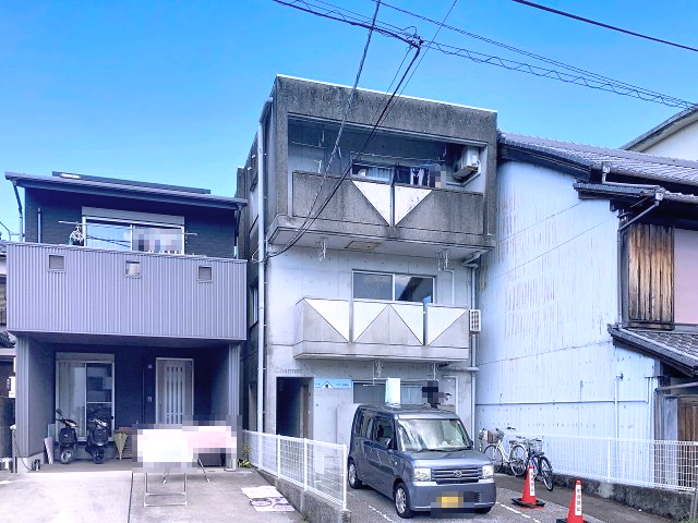 建物外観　2025年10月撮影