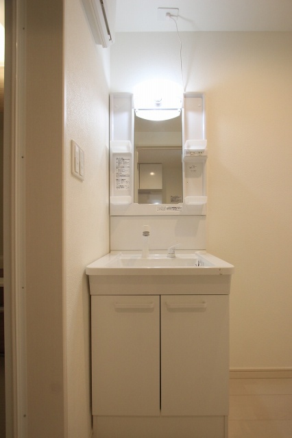 洗面設備　同物件別号室の写真