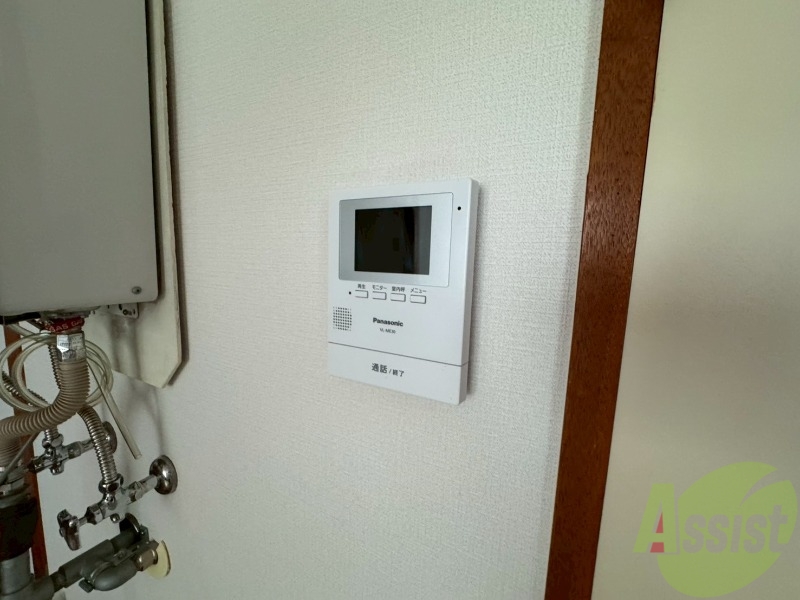 セキュリティ　ＴＶモニター付インターホンです。来客者の顔が見えるので安心！