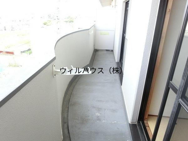 バルコニー　明るいバルコニー！