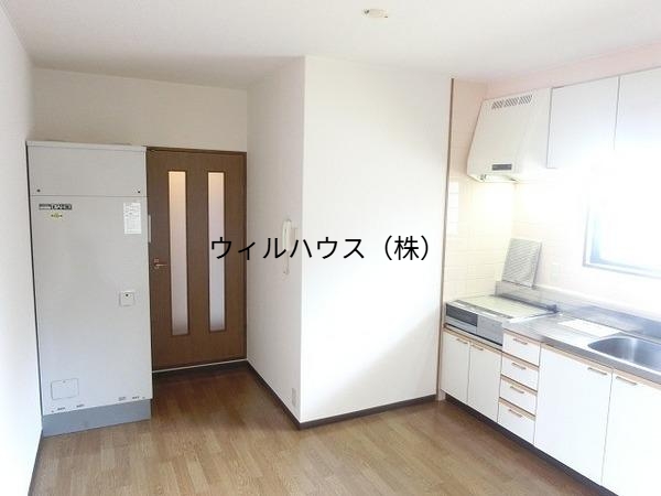 居室・リビング　室内きれいです！