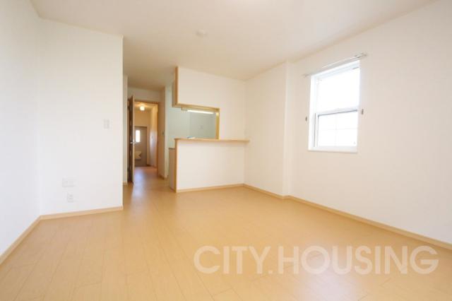 居室・リビング　※同タイプ部屋の写真です。