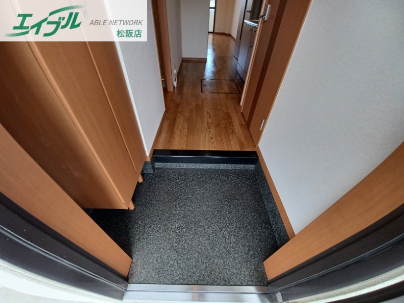 玄関　反転タイプ参考写真