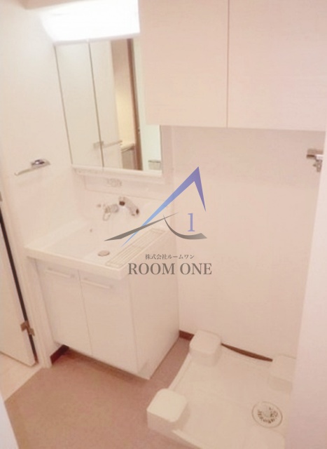 洗面設備　独立洗面台です。