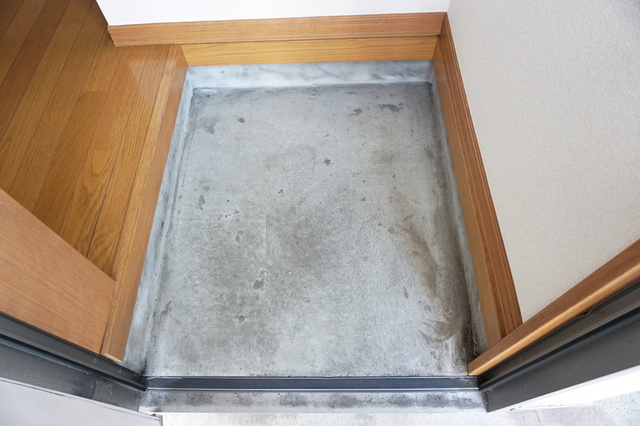 玄関　すっきりシンプルな玄関スペースです！