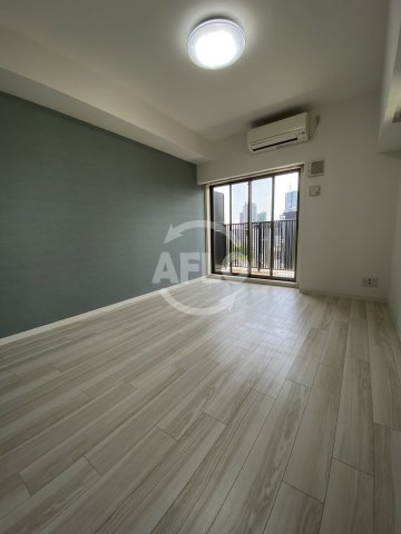 居室・リビング　コンフォリア京町堀　洋室