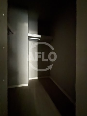 収納　サンエール南堀江　　クローゼット