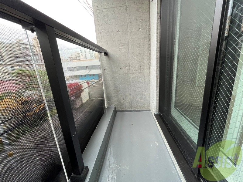 バルコニー　バルコニーです。洗濯物を干したり一息ついたりできますね！