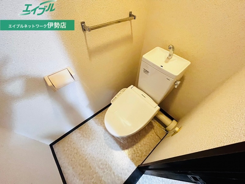 トイレ　反転タイプ参考写真