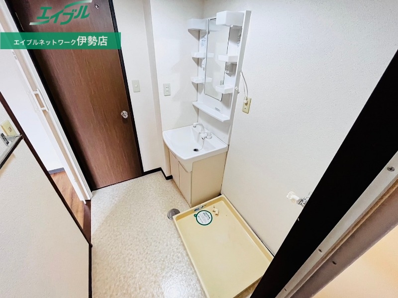 洗面設備　反転タイプ参考写真