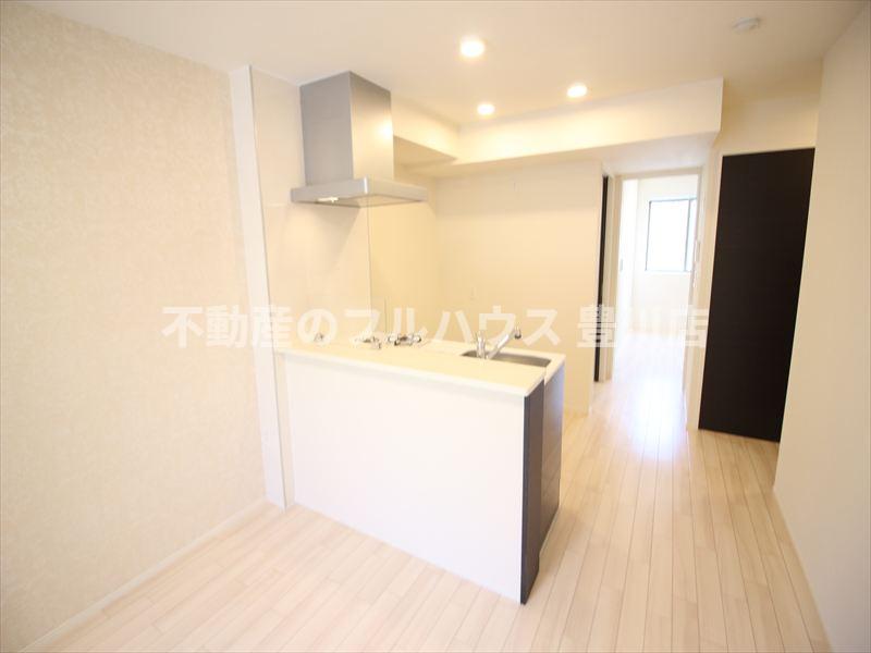 居室・リビング　写真は同型タイプ別物件