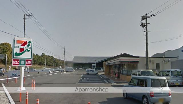 コンビニ　セブンイレブン（コンビニ）まで1345m