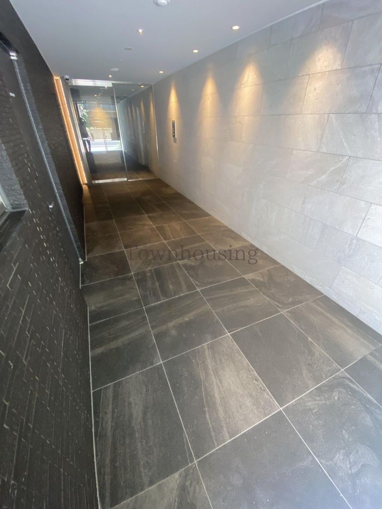 ロビー　バルコニー